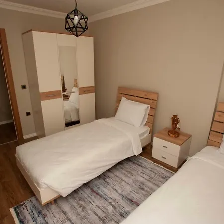 Royal Comfort Suites Hotel